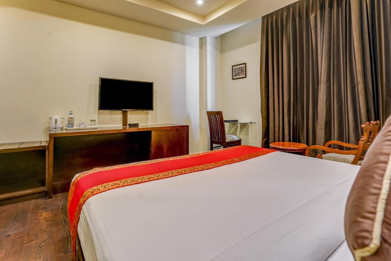 Townhouse 552Hotel Royal Court Jalandhar Exterior photo