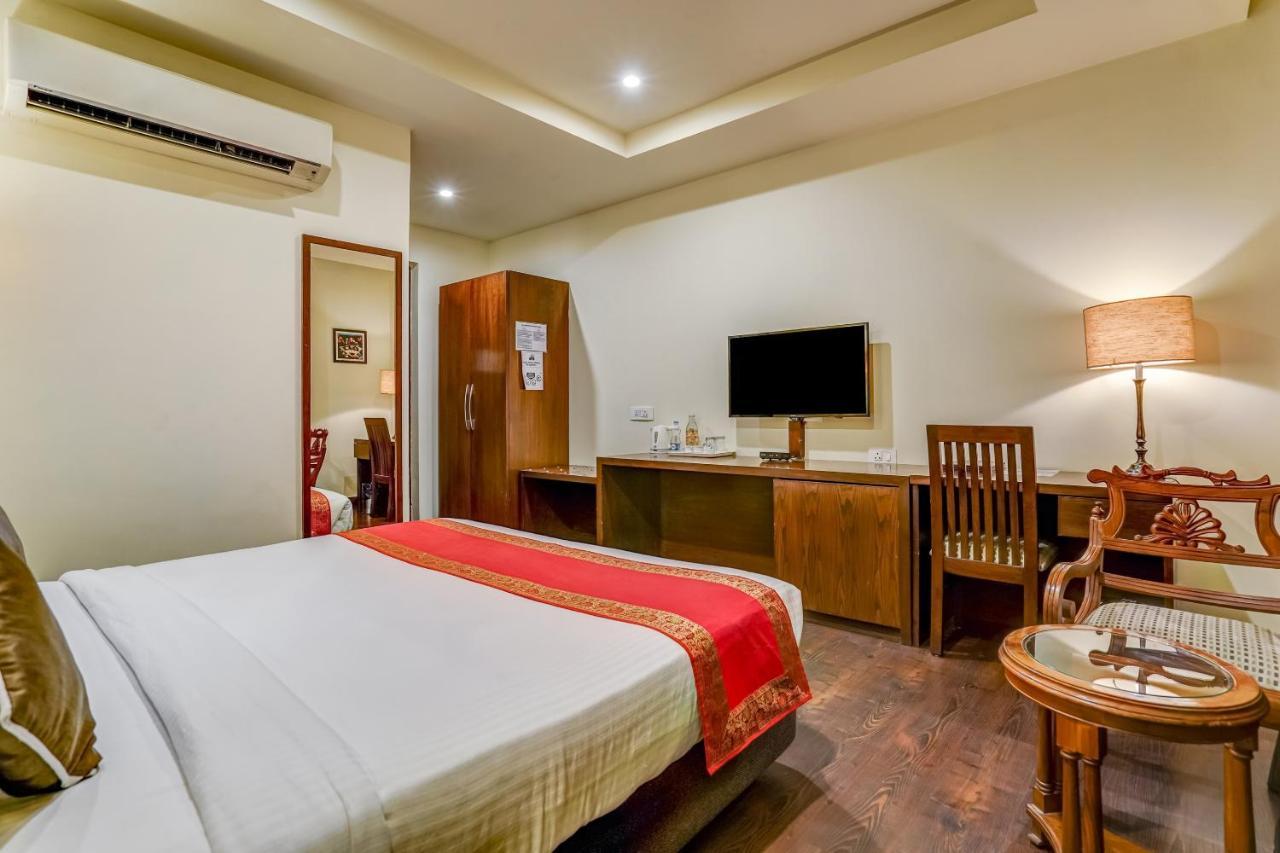 Townhouse 552Hotel Royal Court Jalandhar Exterior photo