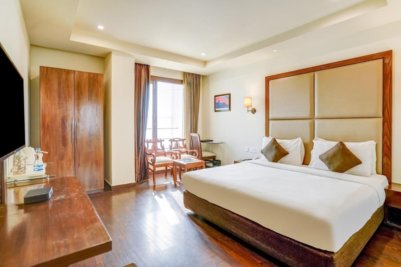 Townhouse 552Hotel Royal Court Jalandhar Exterior photo